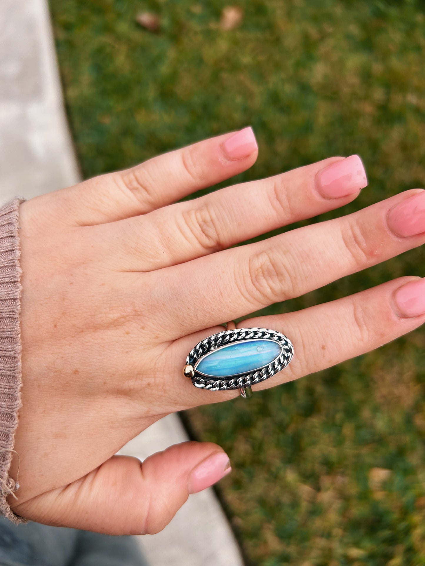 Swirly blue, curb chain and 14k gold. Size 9