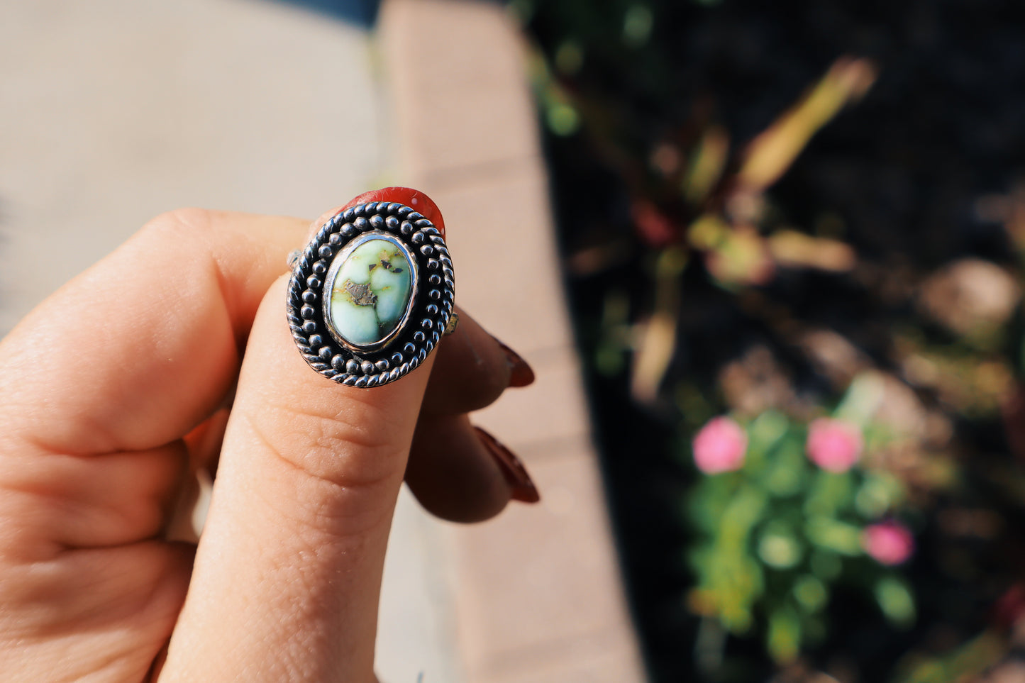 Palomino turquoise ring. Size 6. Sterling. Bead and rope accent.