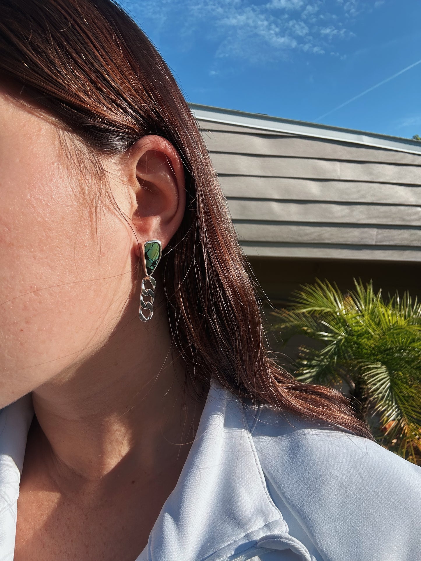 Qingu turquoise curb chain studs