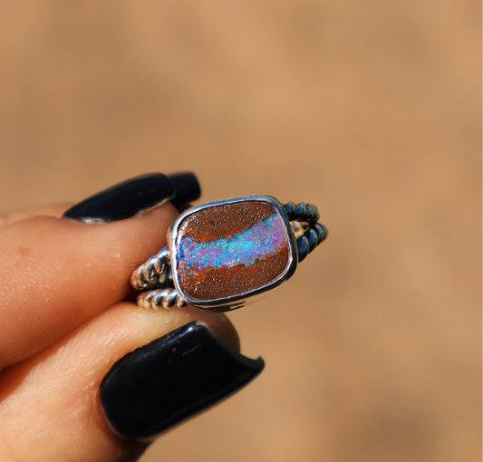 Blue purple river boulder opal ring double rope band, size US 5.5