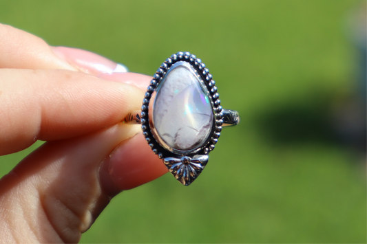 White Flashy Mexican opal “White Magnolia” Ring. Size 9