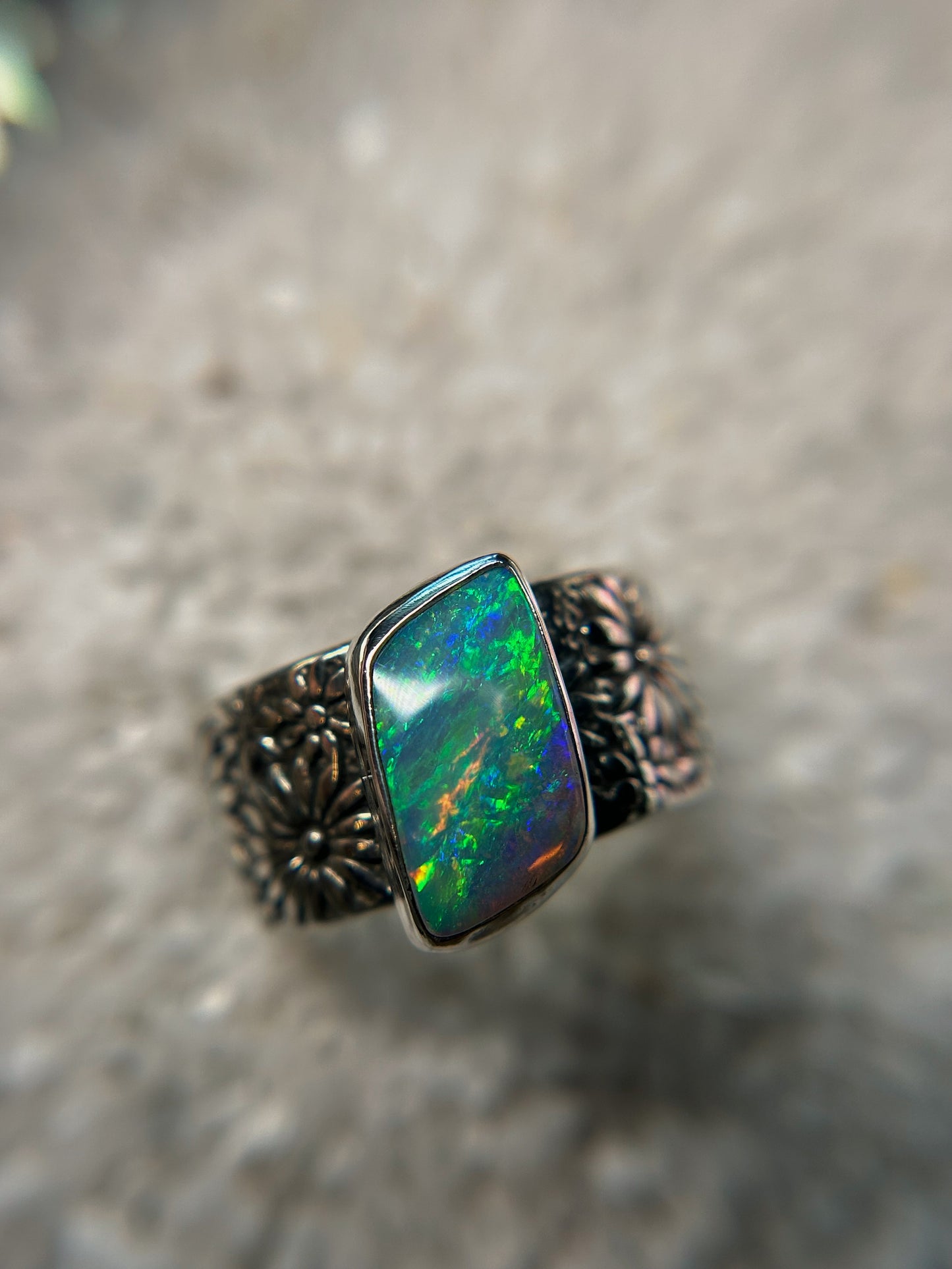 Crystal Opal flower band ring size 7(fits6.75) Sterling silver.